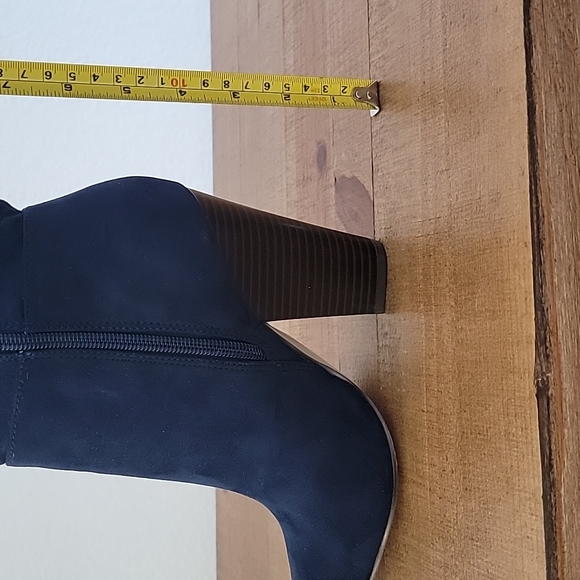 JustFab - Karlana navy boots, wide width size 7. - Picture 10 of 10